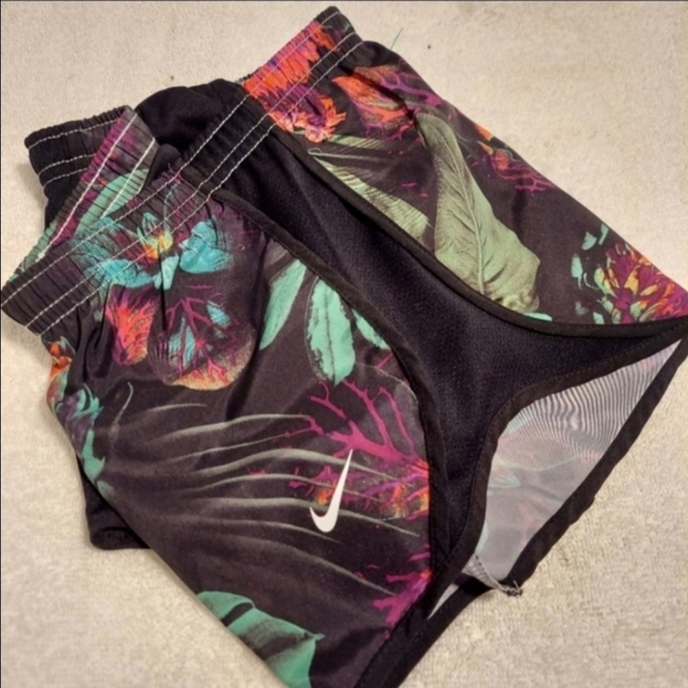 Nike Girls Small Running Shorts Floral Multi Color Dri-Fit NWT 102025 - Picture 6 of 10